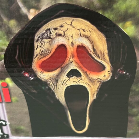 Ghost Face Scream Halloween Window Prop Light Up Decor Scary 12" Decoration - Picture 4 of 4